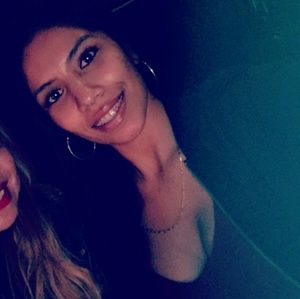 Meet your Posher, Maribel